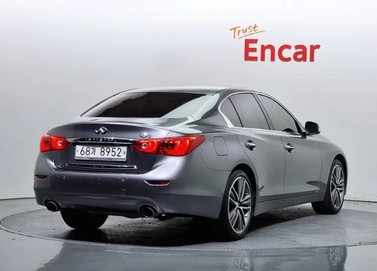 Infiniti Q50 2.2d Premium - изображение 2
