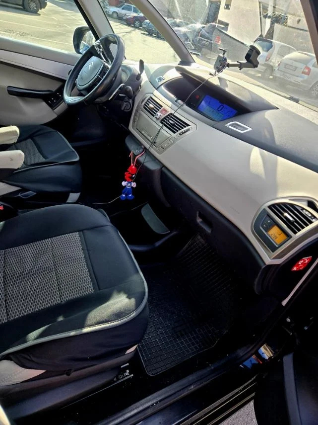 Citroen C4 Picasso, снимка 9 - Автомобили и джипове - 52957201