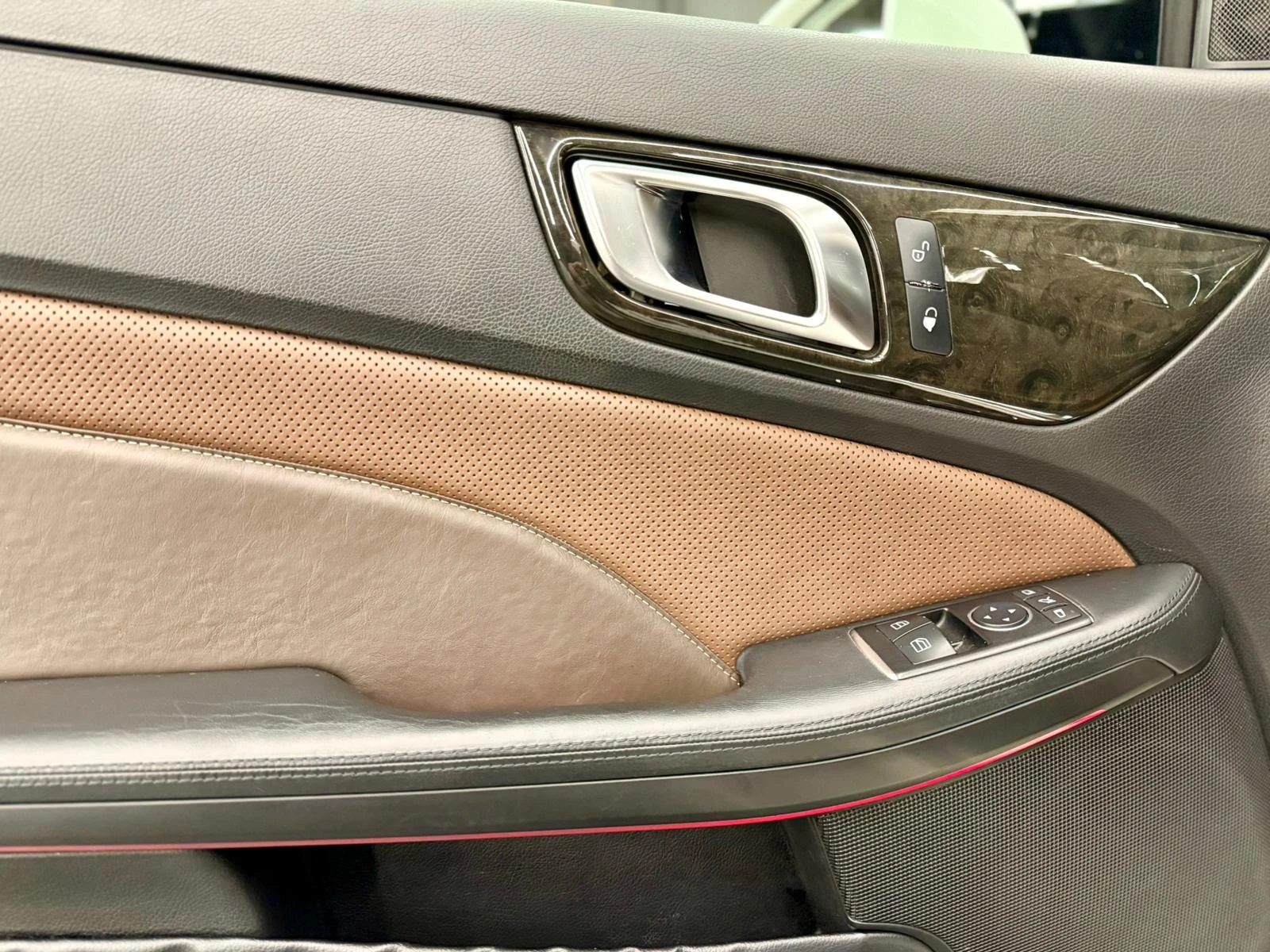 Mercedes-Benz SLK 200 AMG* Подгрев* AirScarf* Лизинг - изображение 7