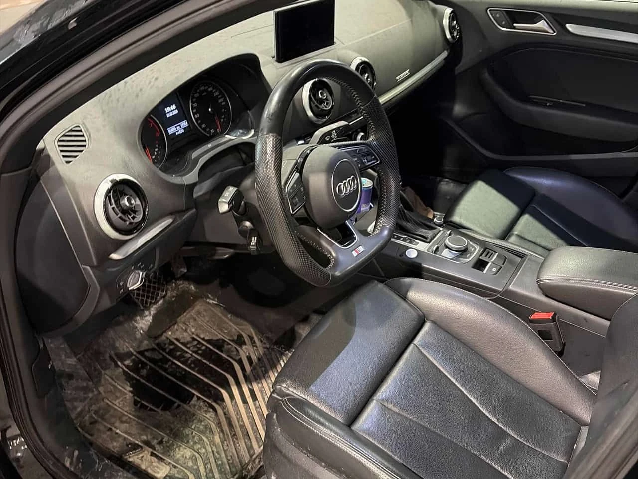 Audi A3 * Progressiv * S LINE * ������ * �������� | Mobile.bg � ����������� 5