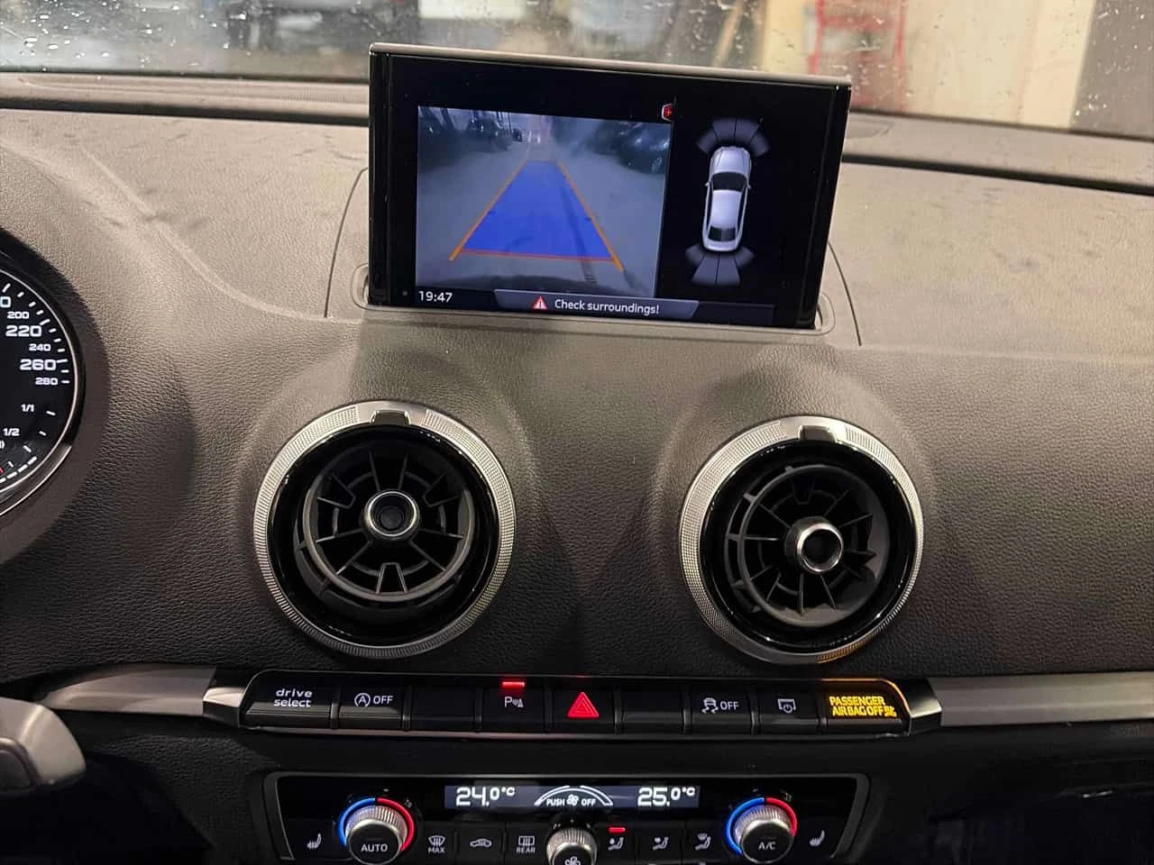 Audi A3 * Progressiv * S LINE * ������ * �������� | Mobile.bg � ����������� 9