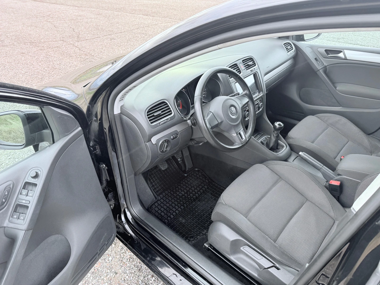 VW Golf 1.6TDI* 90кс*  - изображение 8