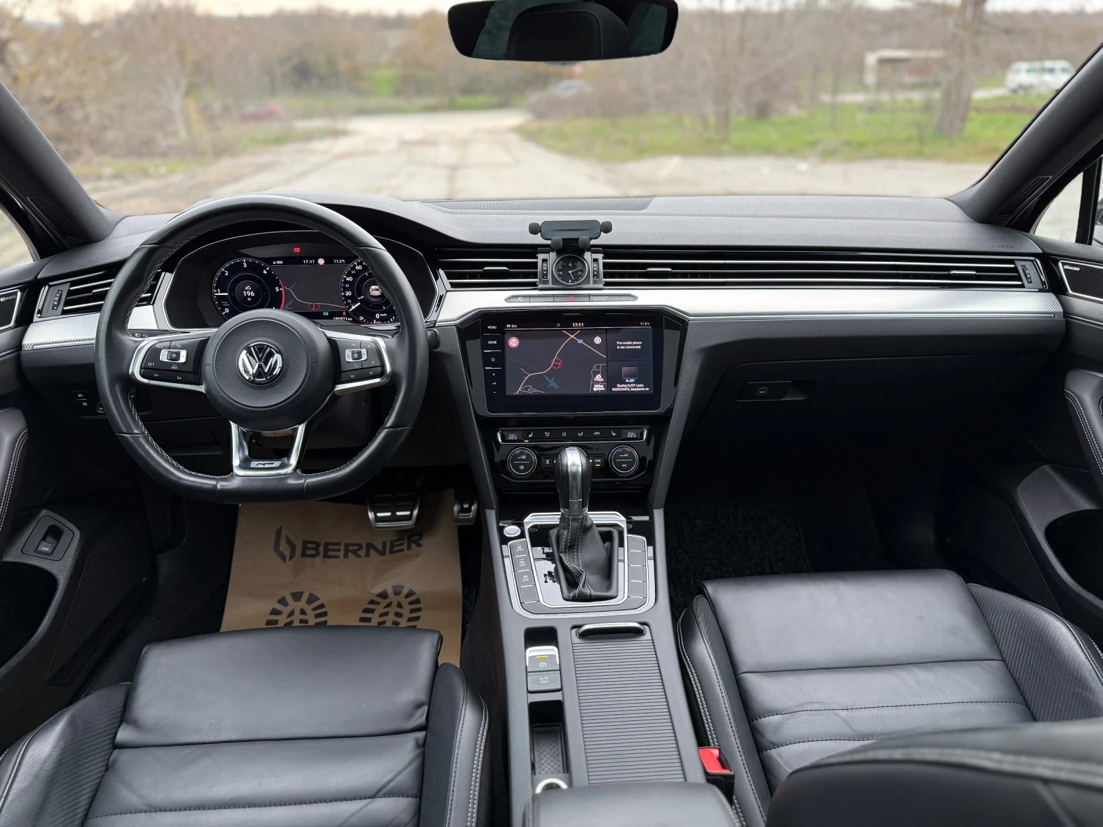 VW Passat 2.0TDi / R-Line / 4-MOTION / 240к.с., снимка 8 - Автомобили и джипове - 53964056