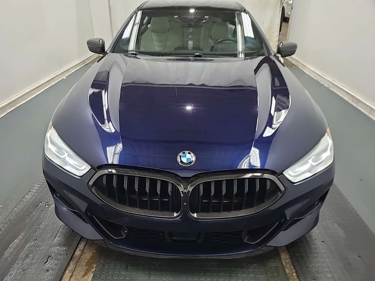 BMW 850 * xDrive * CARFAX * ДВА КЛЮЧА * ДИСТРОНИК, снимка 6 - Автомобили и джипове - 53992110