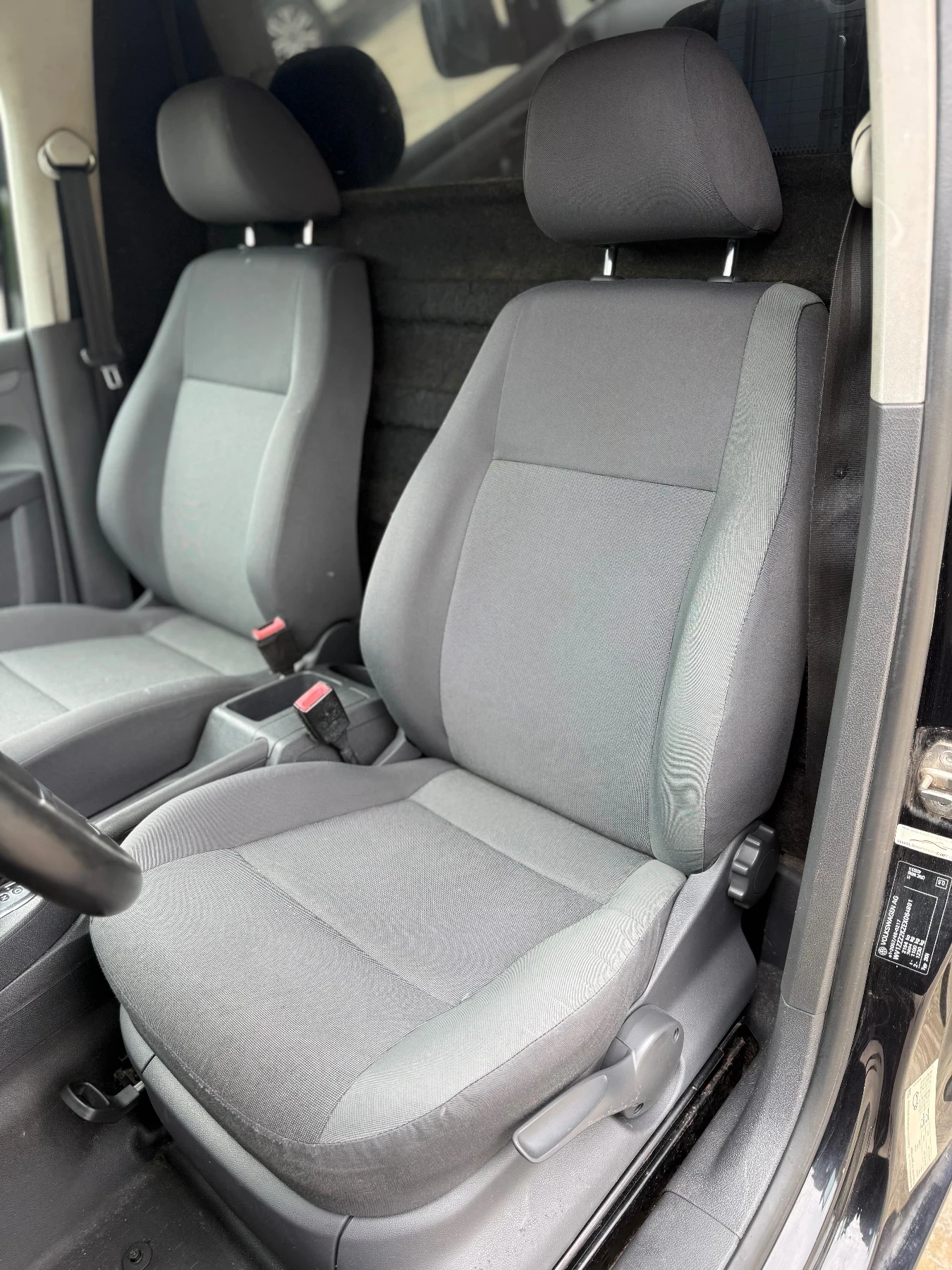 VW Caddy HIGHLINE DSG 2.0 TDI, снимка 11 - Автомобили и джипове - 54009041