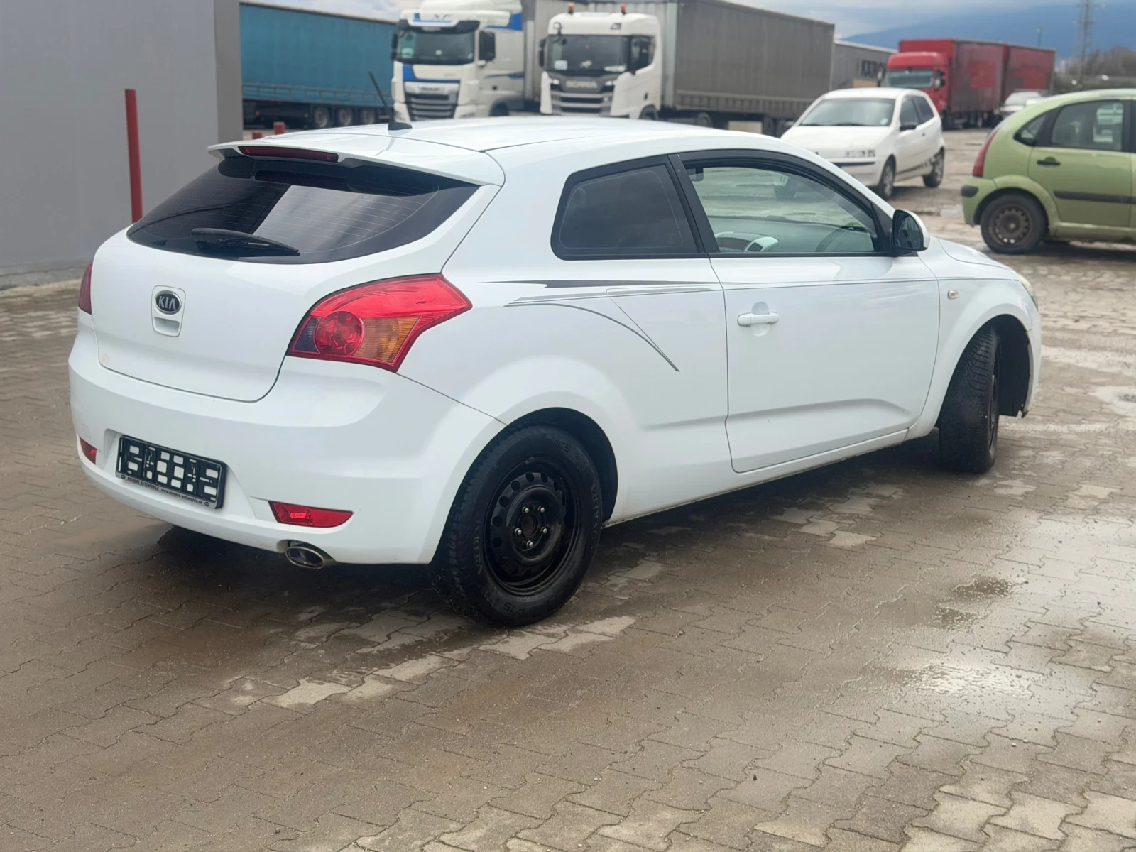 Kia Ceed GT-LINE / Автоматик / Навигация / Единствена, снимка 5 - Автомобили и джипове - 54083011