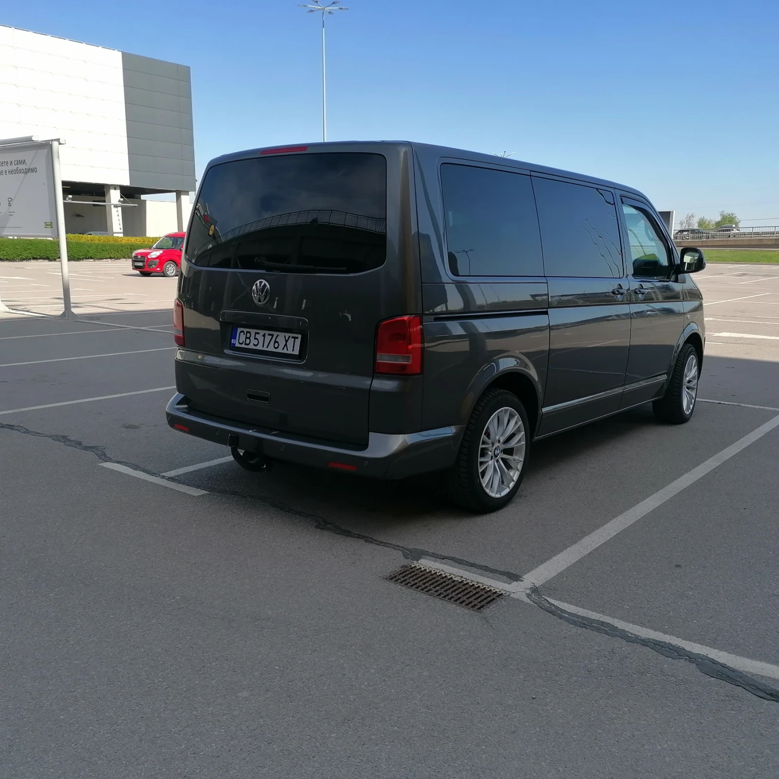 VW Multivan, снимка 3 - Автомобили и джипове - 54301507
