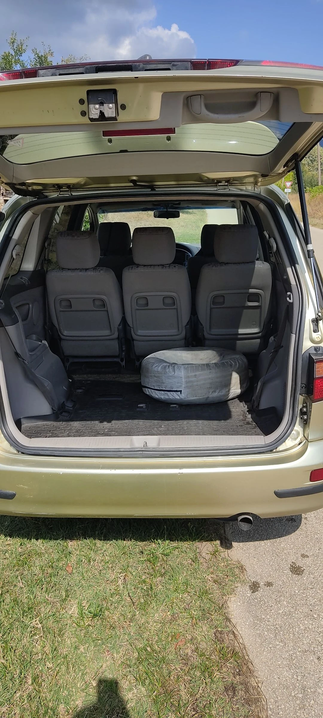 Toyota Previa Бензин/Газ, снимка 15 - Автомобили и джипове - 54328009