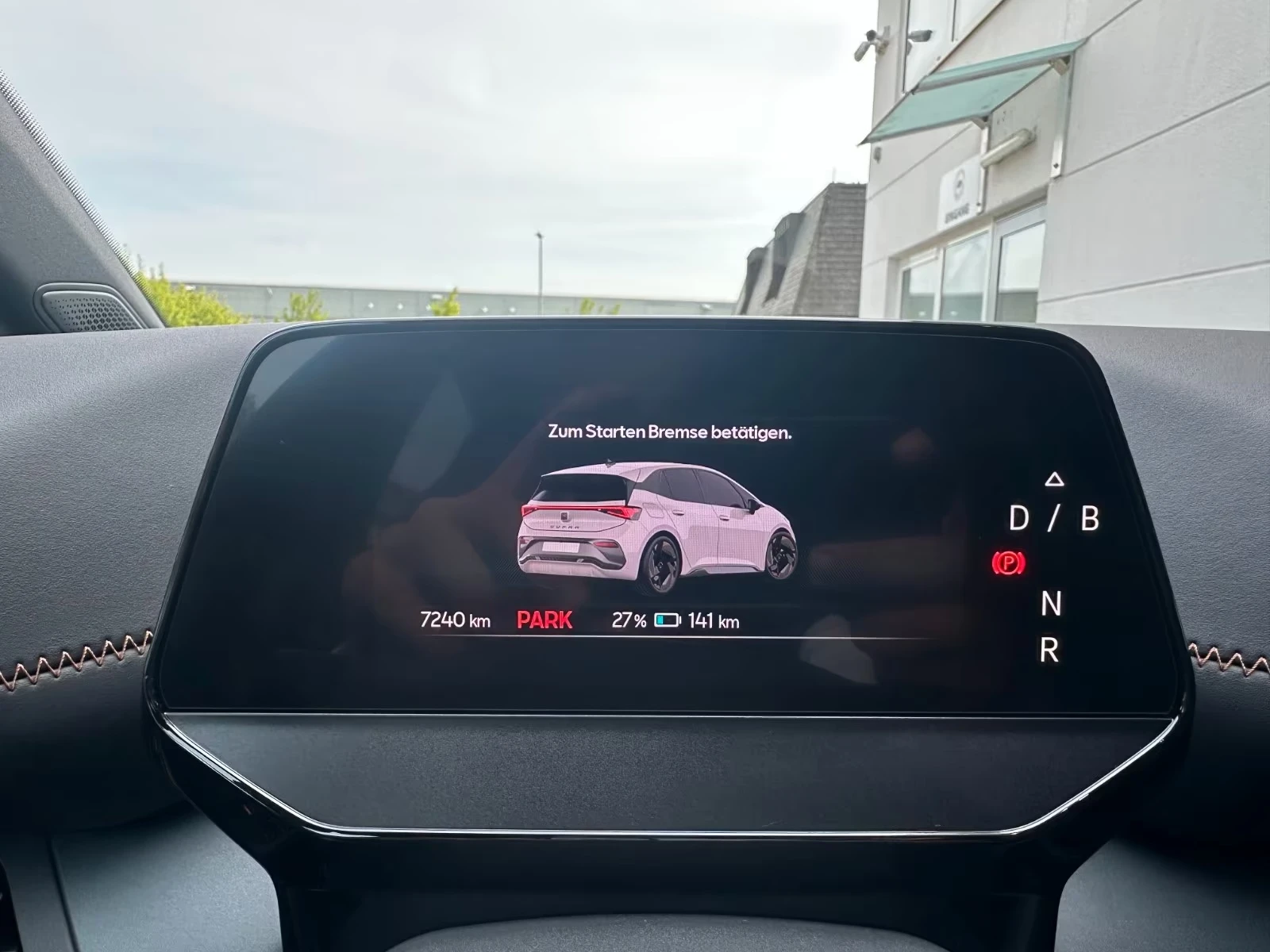 Cupra Born VZ 84kWh LED 360-CAMERA HEAD UP, снимка 11 - Автомобили и джипове - 54346487