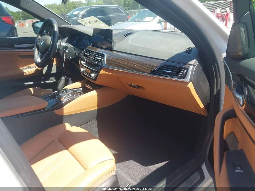 BMW 540 XDRIVE/CARFAX/КЛИП/ЧАСТИТЕ В ОБЯВАТА/ФИНАНСИРАНЕ, снимка 5 - Автомобили и джипове - 54550088