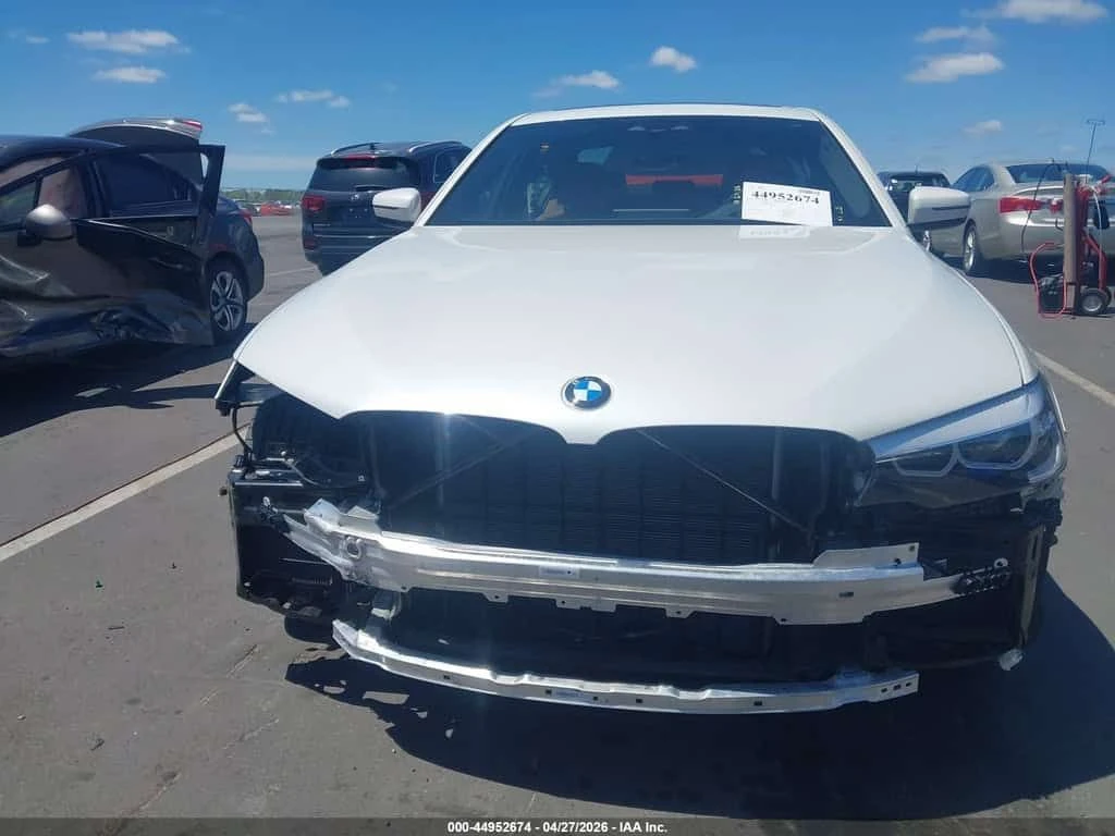 BMW 540 XDRIVE/CARFAX/КЛИП/ЧАСТИТЕ В ОБЯВАТА/ФИНАНСИРАНЕ, снимка 13 - Автомобили и джипове - 54550088