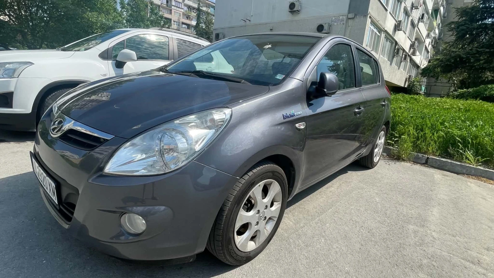 Hyundai I20 BlueDrive, снимка 3 - Автомобили и джипове - 54784019