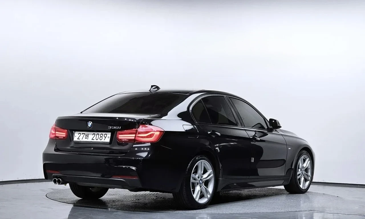 BMW 330 330i M sport HeadUp/ Disi/ подгрев* , снимка 2 - Автомобили и джипове - 54944983