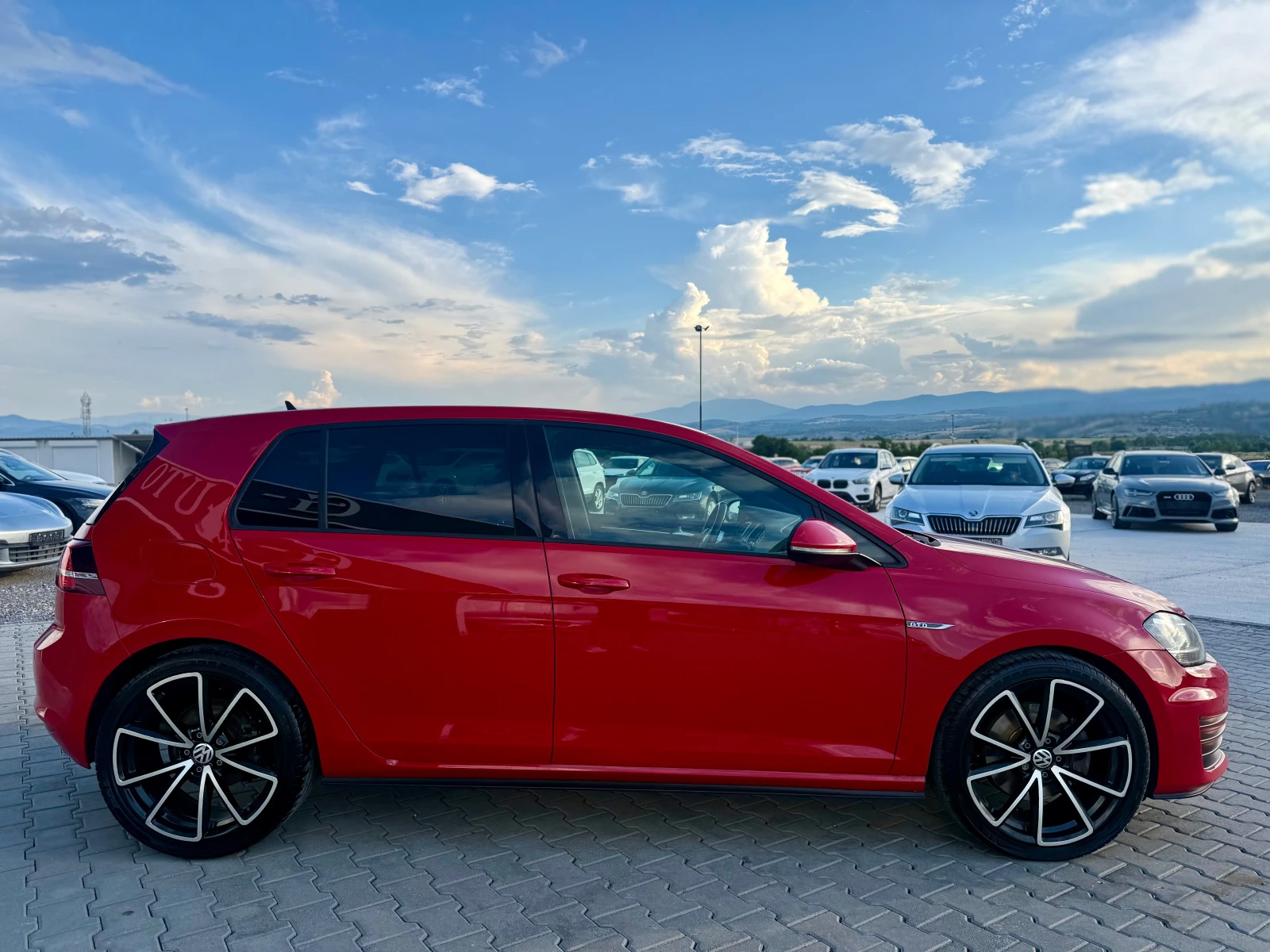 VW Golf GTD TOP !!! COБСТВЕН ЛИЗИНГ !!!, снимка 4 - Автомобили и джипове - 55044935