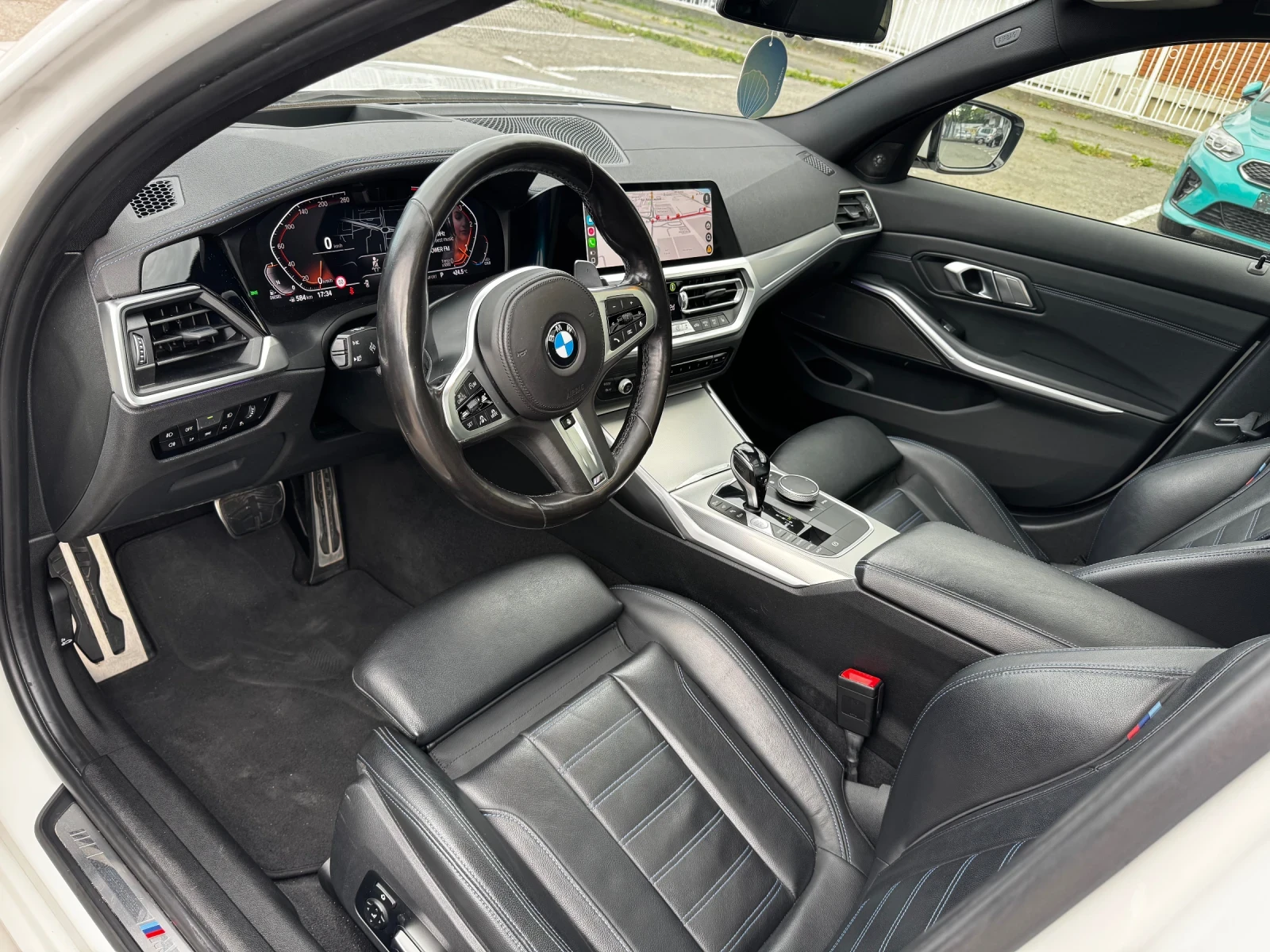 BMW 320 Абсолютен Фул до горе!!! Внос Германия! , снимка 11 - Автомобили и джипове - 55210662