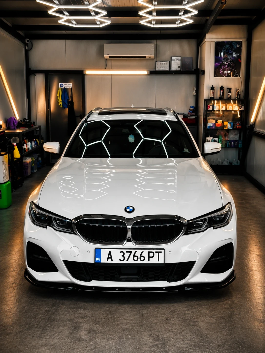 BMW 320 Абсолютен Фул до горе!!! Внос Германия! 