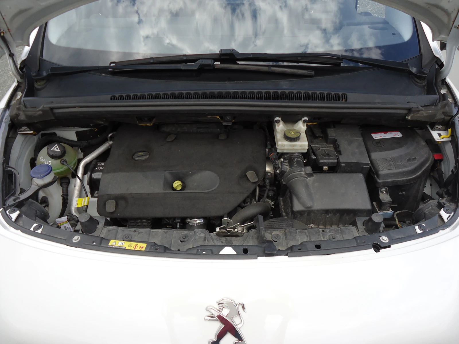 Peugeot 3008 2.0 BlueHDI Навигация Камера, снимка 17 - Автомобили и джипове - 55263026