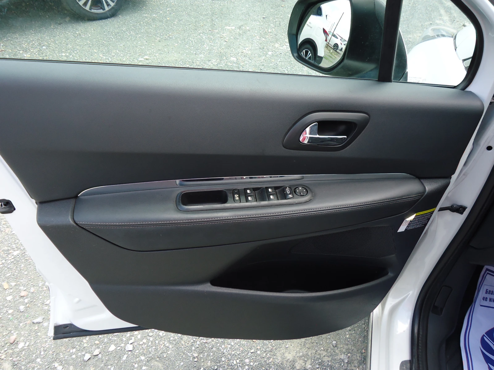 Peugeot 3008 2.0 BlueHDI Навигация Камера, снимка 7 - Автомобили и джипове - 55263026