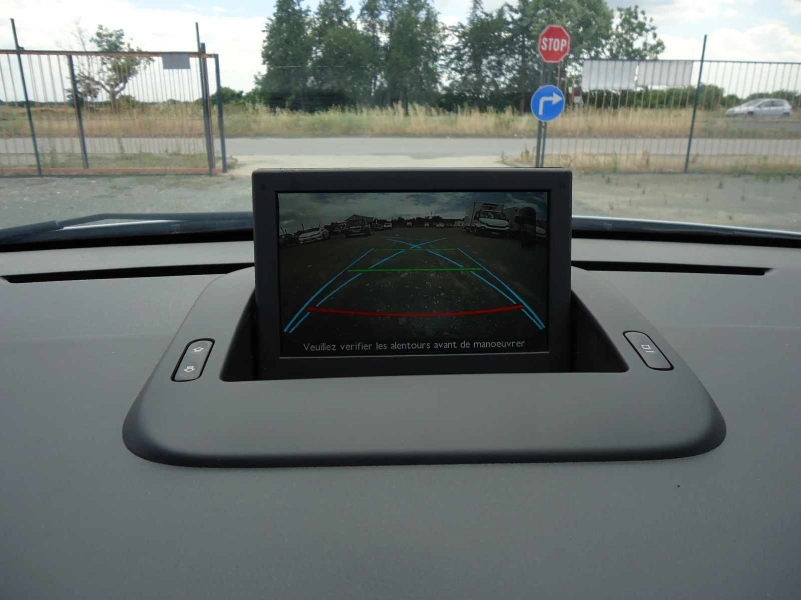 Peugeot 3008 2.0 BlueHDI Навигация Камера, снимка 15 - Автомобили и джипове - 55263026