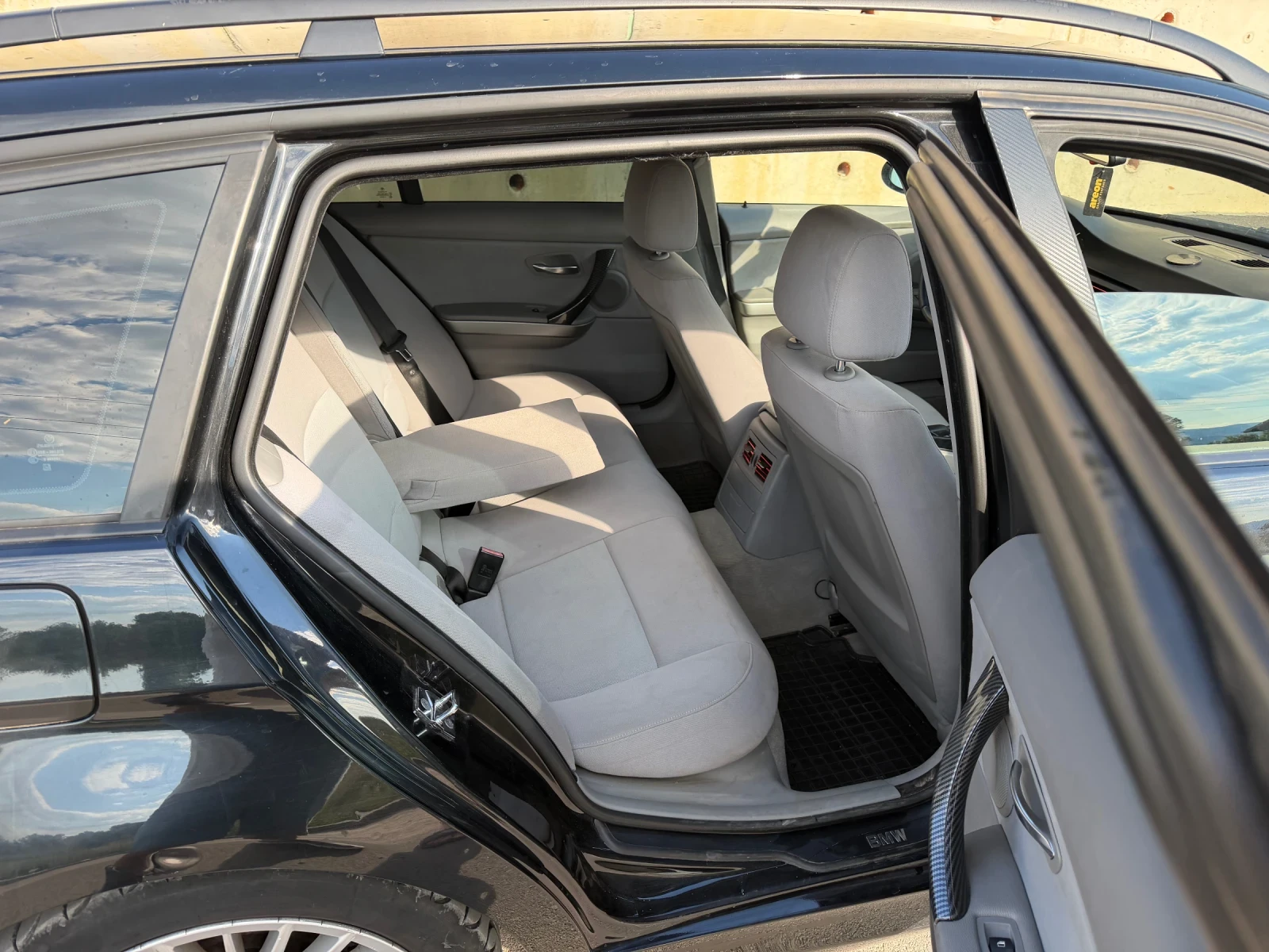 BMW 320, снимка 9 - Автомобили и джипове - 55267033
