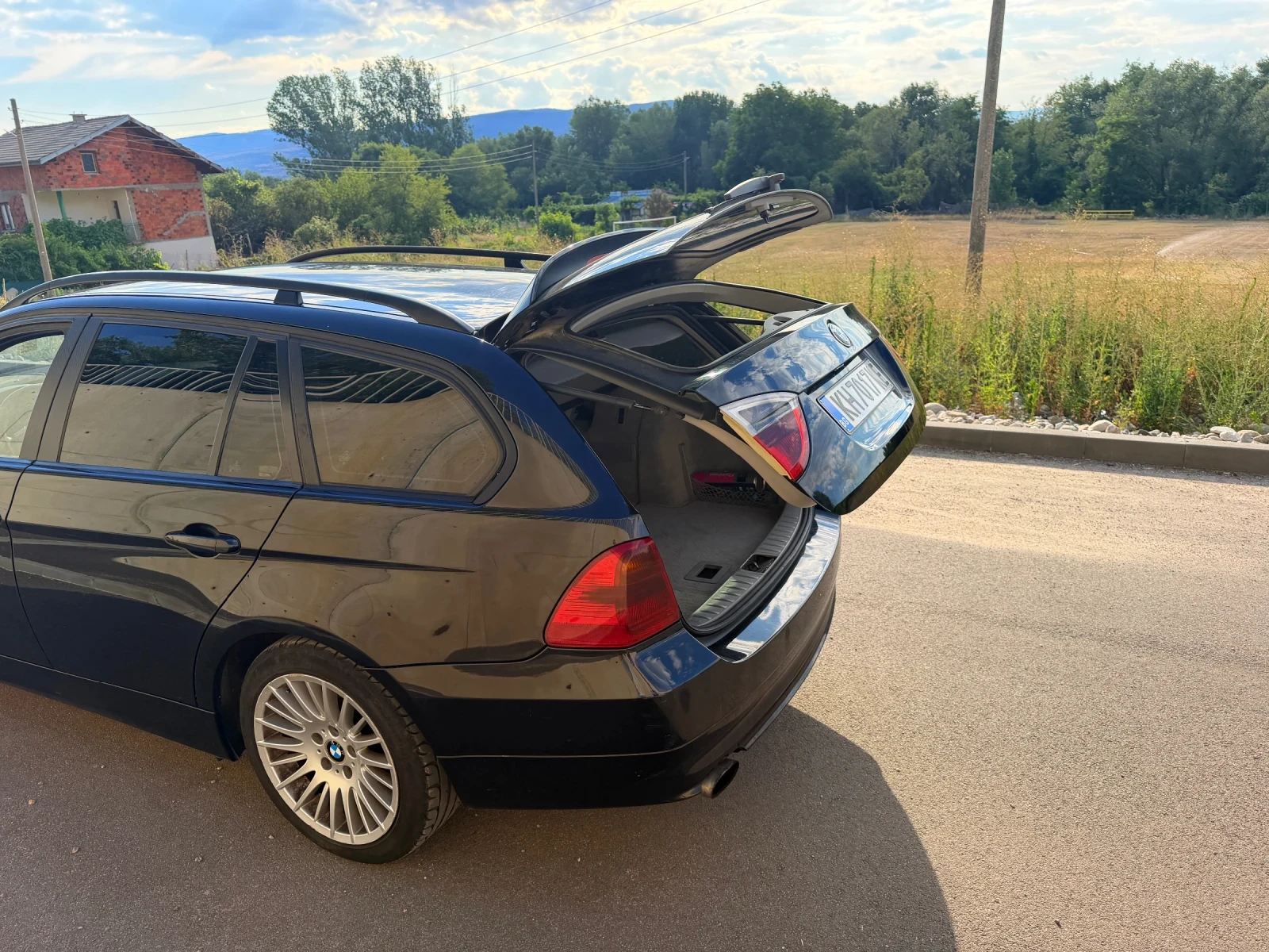 BMW 320, снимка 11 - Автомобили и джипове - 55267033