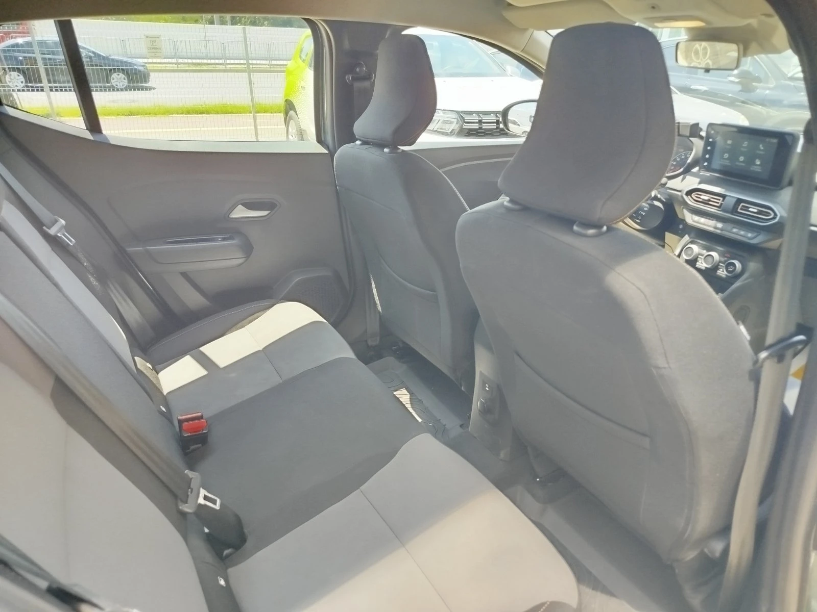 Dacia Sandero Stepway 1.0/ 100 к.с. LPG, снимка 16 - Автомобили и джипове - 55309160