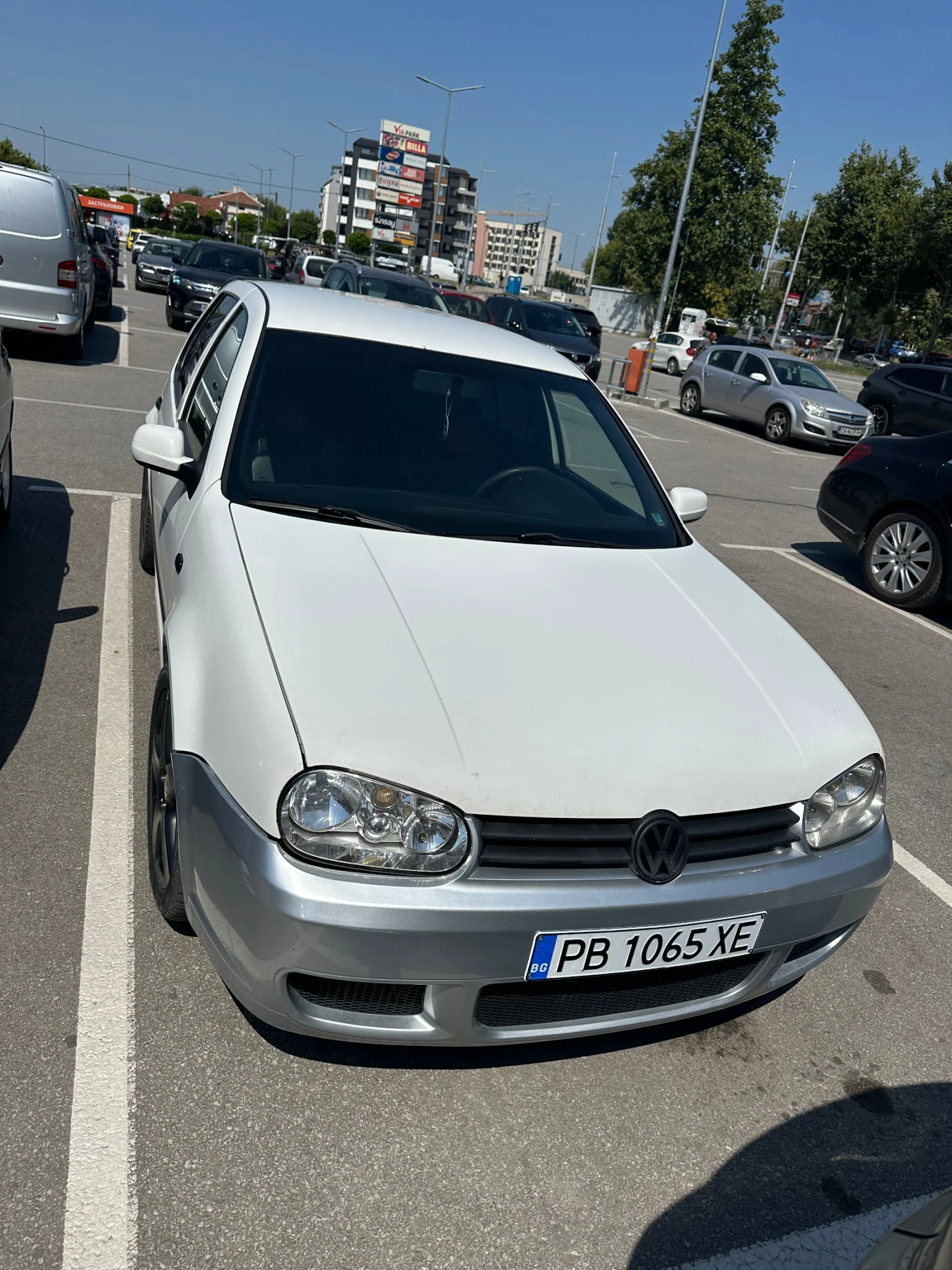 VW Golf Tdi, снимка 4 - Автомобили и джипове - 56237938