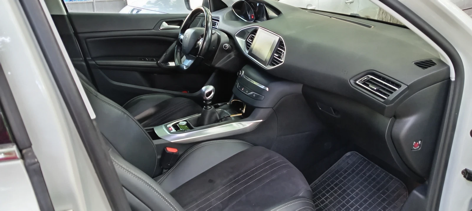 Peugeot 308, снимка 13 - Автомобили и джипове - 56299781
