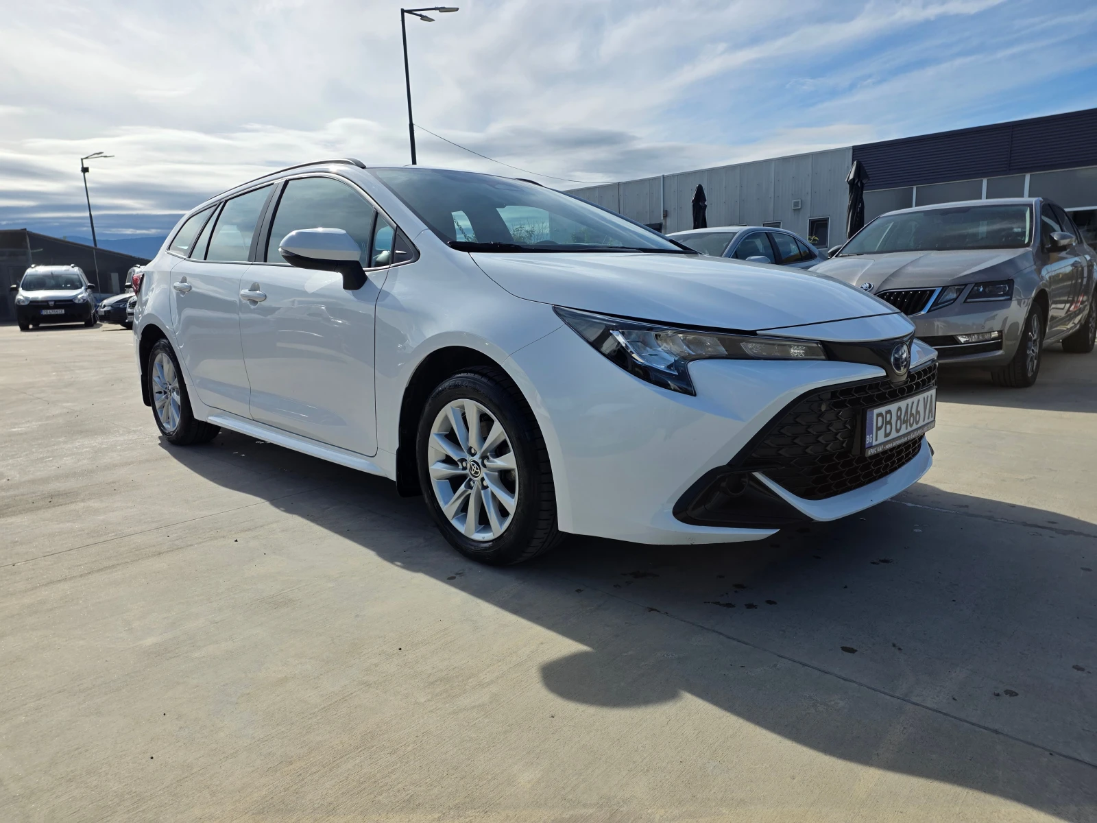 Toyota Corolla 1, 8 HYBRID A/T 122�� | Mobile.bg � ����������� 7