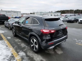 Mercedes-Benz GLA 250 CARFAX /Кожа/Нави/Подгрев/Панорама, снимка 3