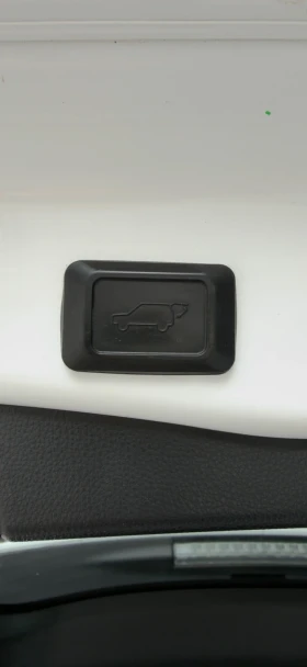 Toyota Rav4 2.5i 4х4 Hybrid 222к.с. СЕРВИЗНА ИСТОРИЯ, снимка 14