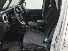 Jeep Wrangler 3.6L Pentastar V6 / 4x4 / Sahara / Без ръжди и уда, снимка 10