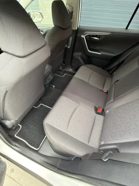 Toyota Rav4 2.5i 4х4 Hybrid 222к.с. СЕРВИЗНА ИСТОРИЯ - 25900 € / 50656.00 лв. - 86474116 10
