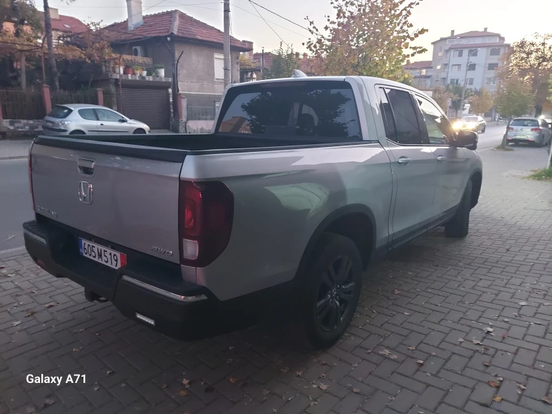 Honda Ridgeline 3.5i , 4x4, снимка 4 - Автомобили и джипове - 47402608