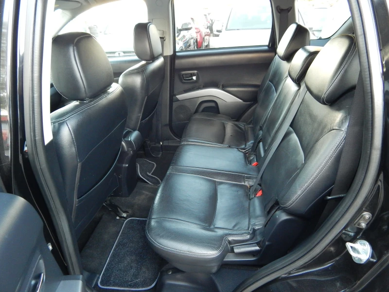 Peugeot 4007 2.2HDI* 4Х4* 7места* ОТЛИЧНО* , снимка 12 - Автомобили и джипове - 47880376