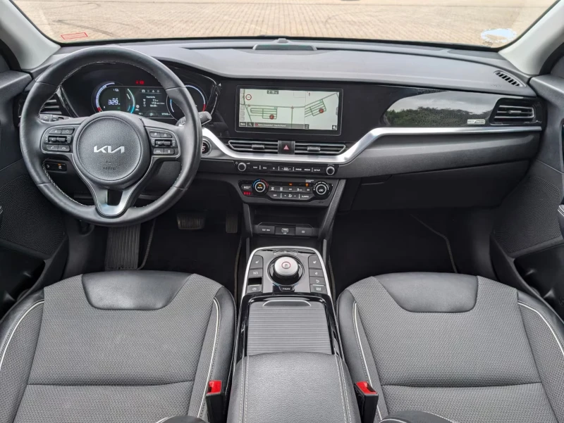 Kia Niro E-VISON/204HP/ACC/LED/KLESS/111g, снимка 9 - Автомобили и джипове - 51339608