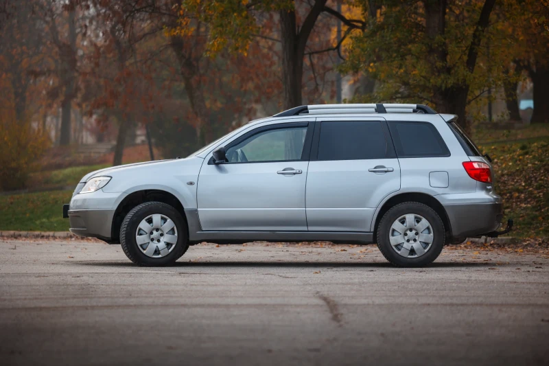 Mitsubishi Outlander Бензин/Газ.4?4. Клима, снимка 2 - Автомобили и джипове - 52448593