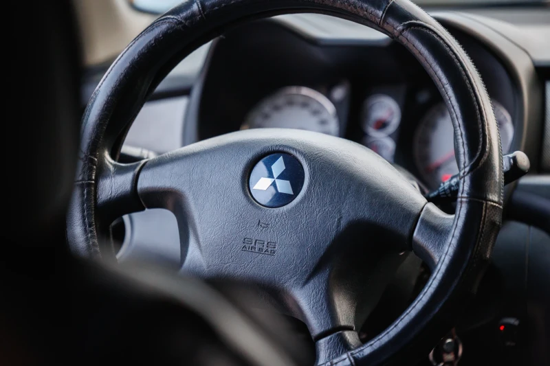 Mitsubishi Outlander Бензин/Газ.4?4. Клима, снимка 5 - Автомобили и джипове - 52448593