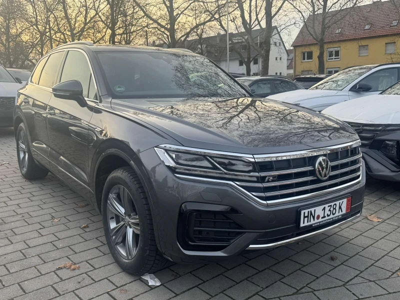 VW Touareg * * R-Line* DIGITAL* * 3.0TDi* * 286кс.* * , снимка 2 - Автомобили и джипове - 52859745