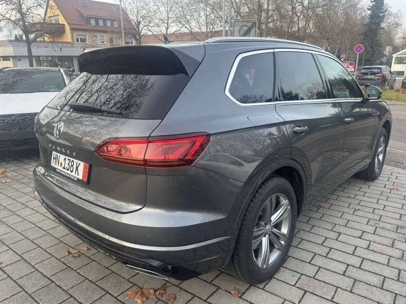 VW Touareg * * R-Line* DIGITAL* * 3.0TDi* * 286кс.* * , снимка 4 - Автомобили и джипове - 52859745