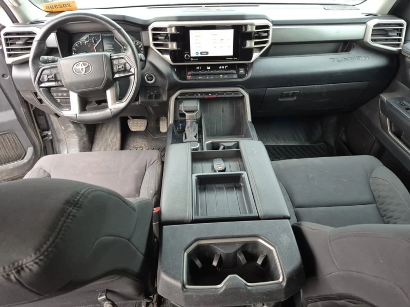 Toyota Tundra * SR5 CREW CAB STD BED * CARFAX * БЕЗ ПЪРВОНАЧАЛНА, снимка 10 - Автомобили и джипове - 53087005