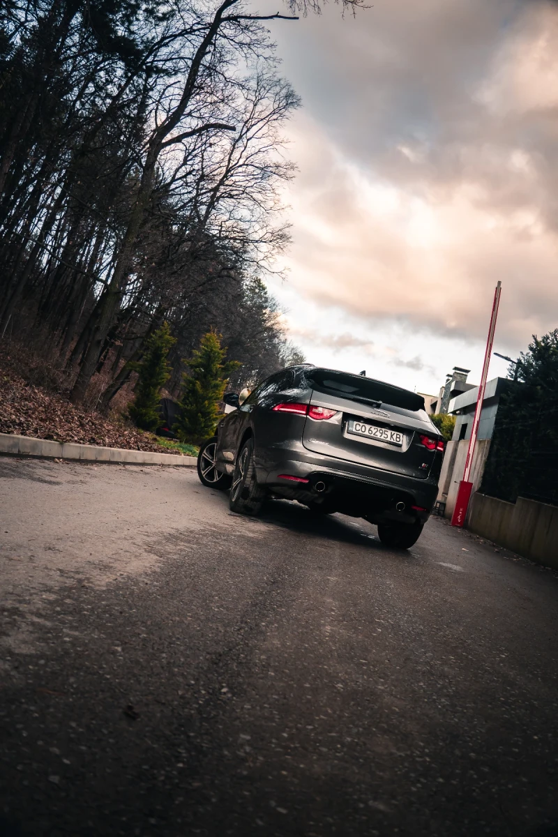 Jaguar F-PACE Jaguar F-Pace S 82300KM/ACC/Alcantara/ponorama/Ful, снимка 6 - Автомобили и джипове - 53599134
