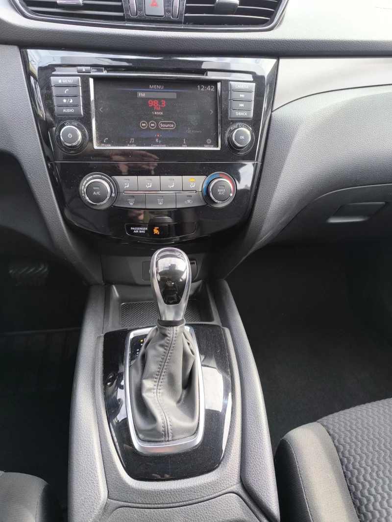 Nissan Qashqai AWD 52300 км, снимка 13 - Автомобили и джипове - 53413972