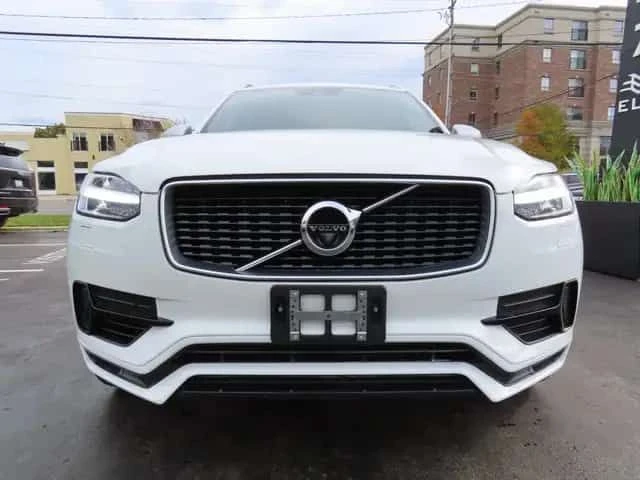 Volvo Xc90 * T8 R DESIGN HYBRID * SUNROOF * CARFAX, снимка 3 - Автомобили и джипове - 54596943