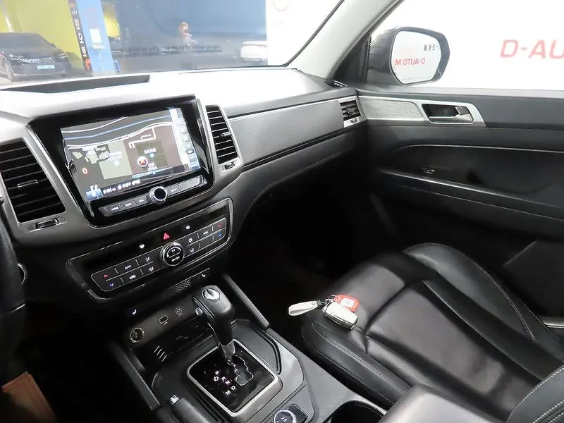 SsangYong Rexton, снимка 11 - Автомобили и джипове - 54831882