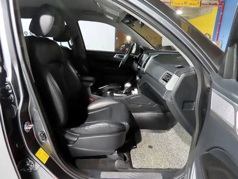 SsangYong Rexton, снимка 17 - Автомобили и джипове - 54831882