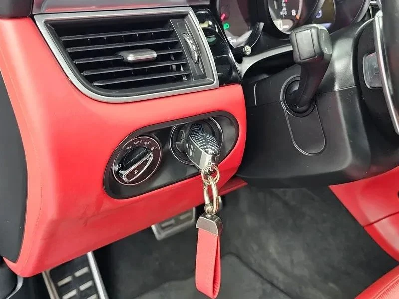Porsche Macan, снимка 16 - Автомобили и джипове - 56711742