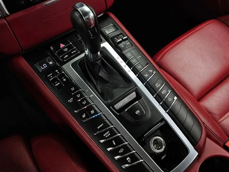 Porsche Macan, снимка 9 - Автомобили и джипове - 56711742