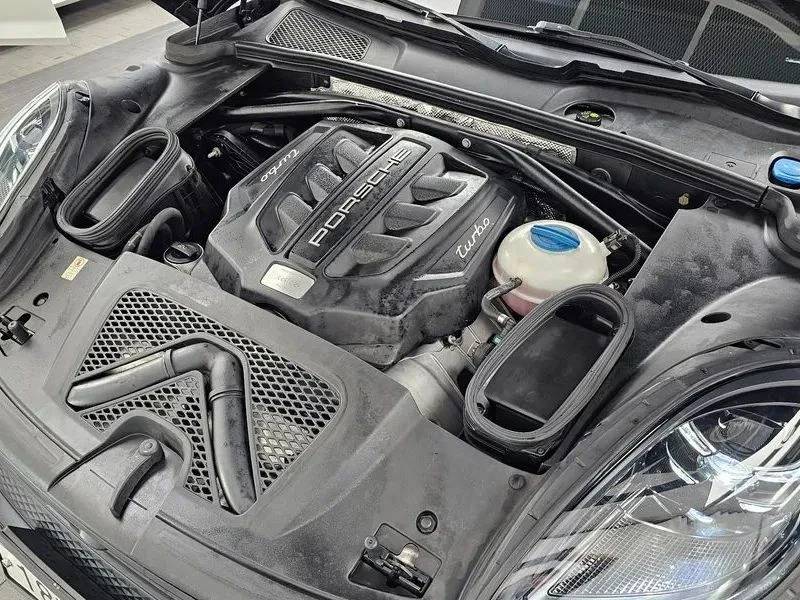 Porsche Macan, снимка 6 - Автомобили и джипове - 56711742