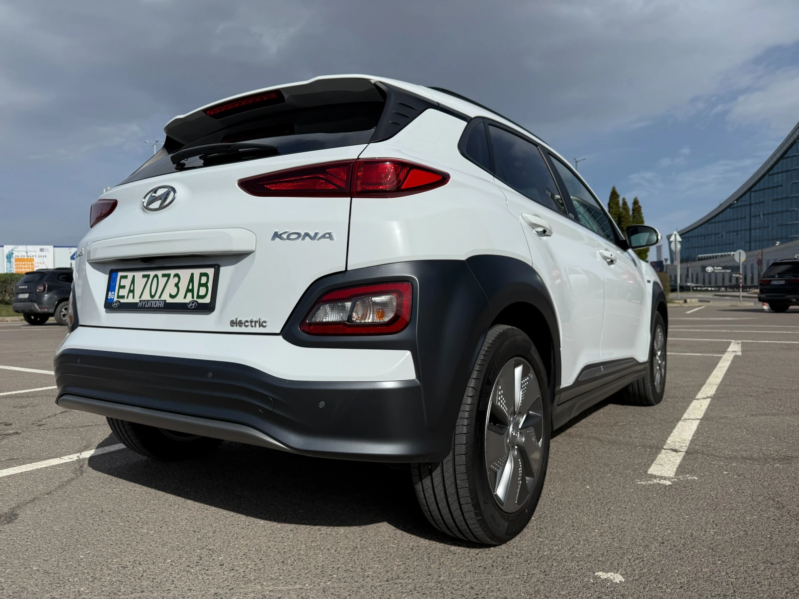 Hyundai Kona в Гаранция, Термопомпа, KRELL Premium Sound - изображение 10